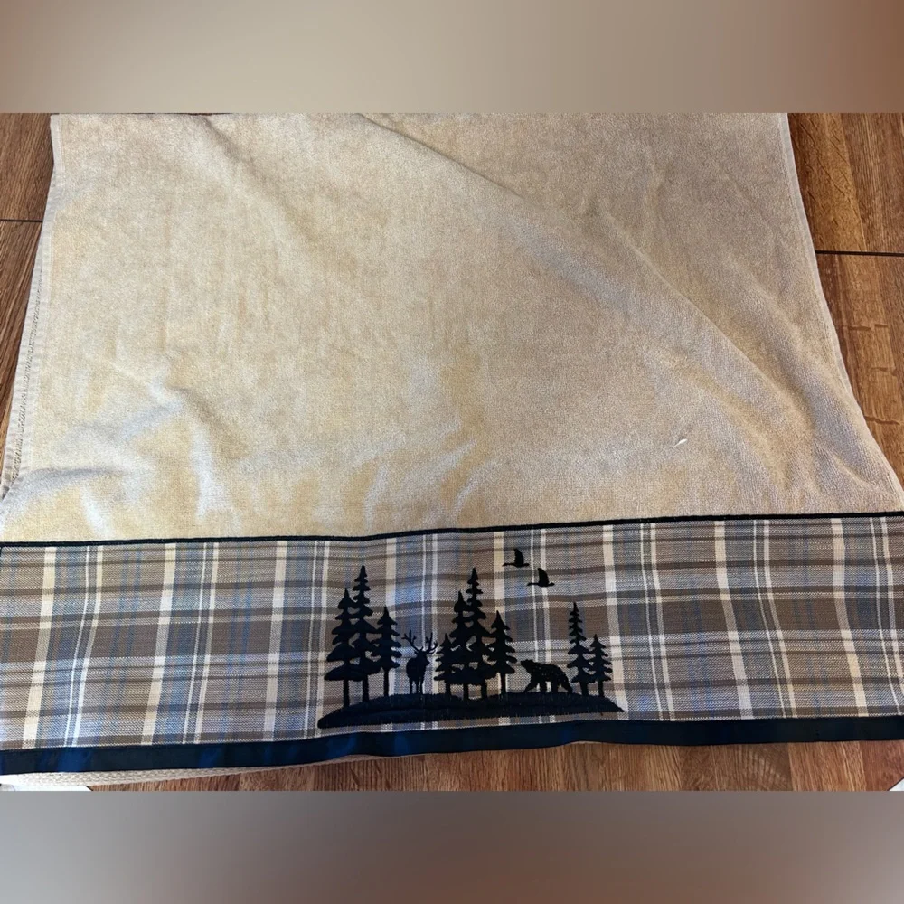 Avanti‎ Woodville Plaid Border Cotton Bath Towel Beige outdoor scene rare NWT